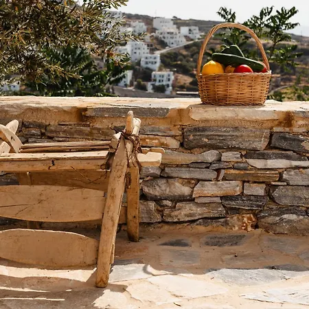 بيت للعطل Avles *